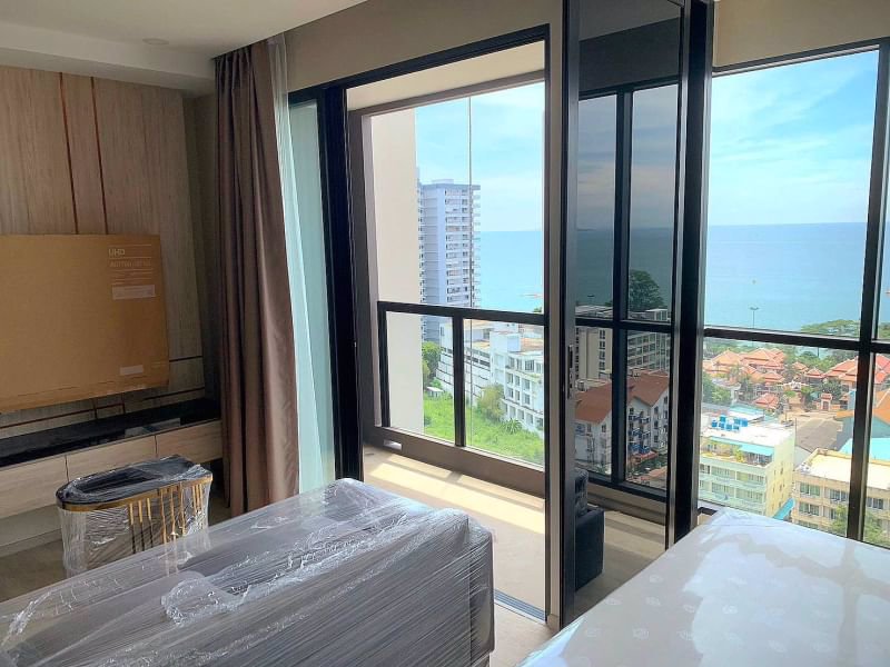 stunning-sea-view-only-250-meters-to-the-beach-on-pratamnuk-hill-pattaya