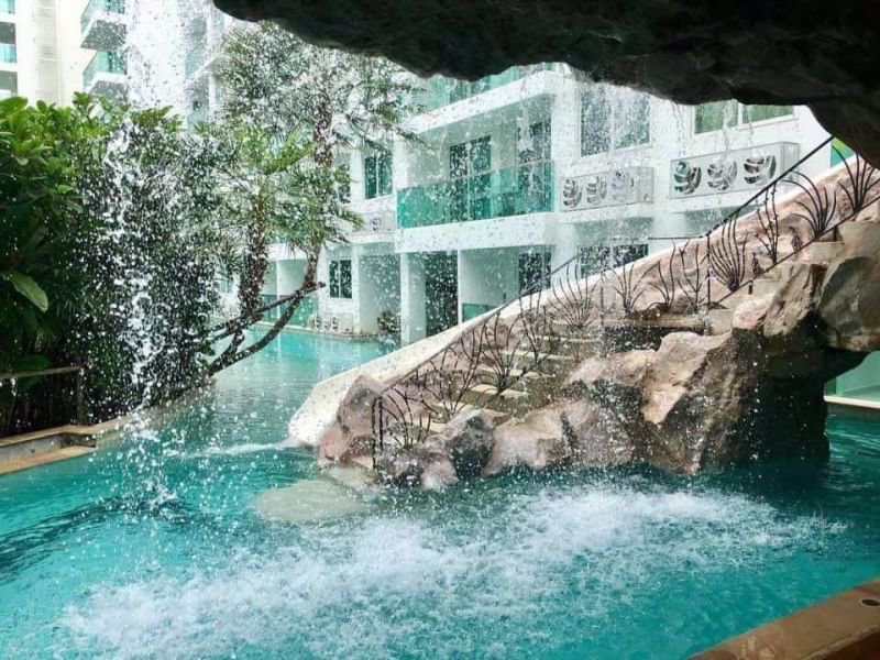 ready-for-move-in-with-fully-furnished-pool-side-view-at-amazon-residence-jomtien-pattaya