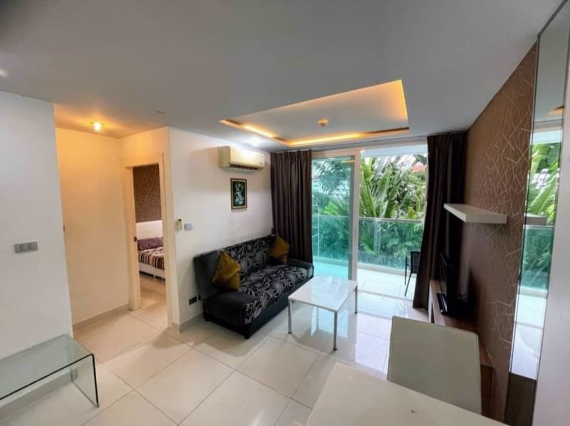 ready-for-move-in-with-fully-furnished-pool-side-view-at-amazon-residence-jomtien-pattaya