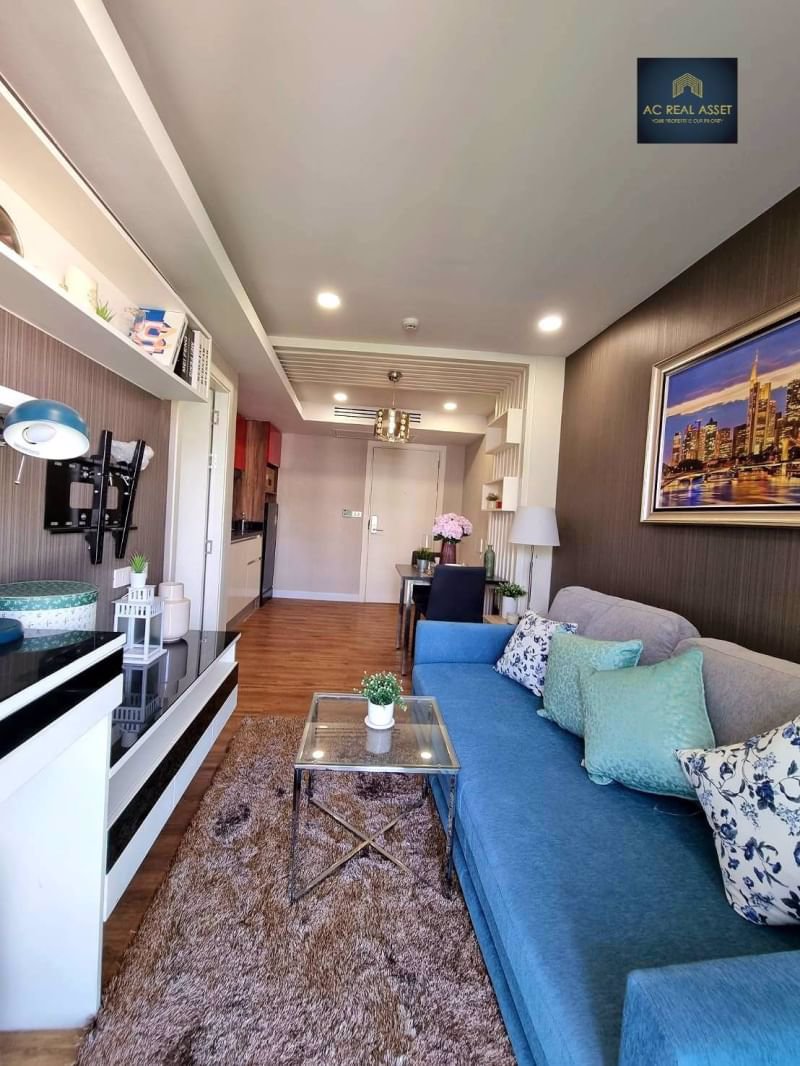 pool-view-with-fully-furnished-good-location-at-dusit-grand-park-1-jomtien-pattaya-with-service-rent