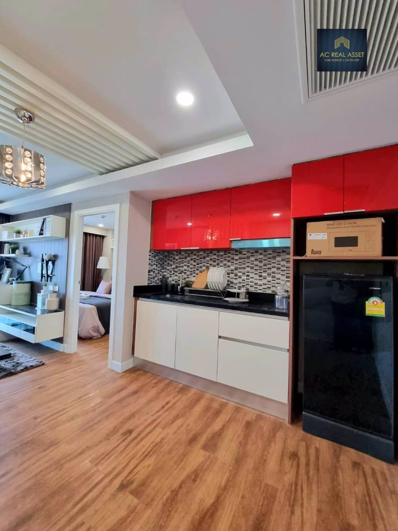 pool-view-with-fully-furnished-good-location-at-dusit-grand-park-1-jomtien-pattaya-with-service-rent