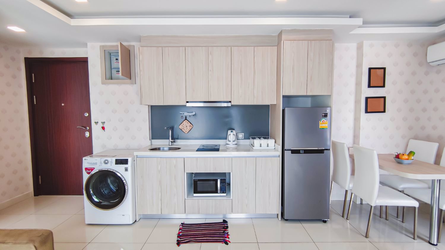 ราคาดีที่สุด-2-ห้องนอน-พร้อมรับสัญญาเช่าทันที-ตกแต่งครบ-พร้อมเฟอร์-arcadia-beach-resortใกล้หาดพัทยา