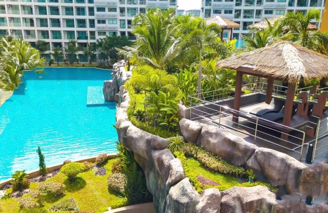 ❗best-price❗-big-1-bedroom-apartment-on-the-8th-floor-with-a-city-view-in-the-laguna-beach-resort