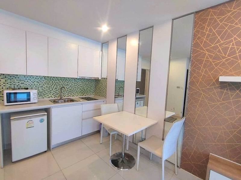 ห้องวิวสระ-อเมซอน-เรสซิเดนซ์-จอมเทียน-ใกล้ชายหาดจอมเทียน-ราคาดีสุด