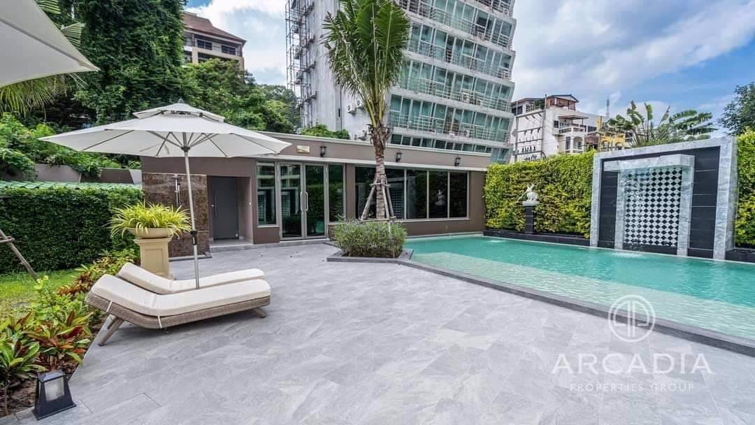 arcadia-center-suite-2-bedroom-with-furnished-ready-to-move-in-arcadia-center-suite-thappaya-rd-near