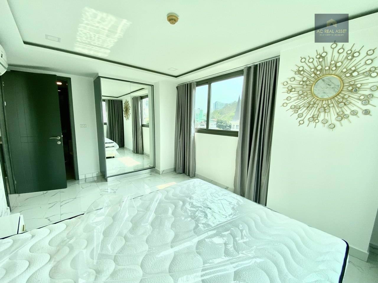 arcadia-center-suite-2-bedroom-with-furnished-ready-to-move-in-arcadia-center-suite-thappaya-rd-near