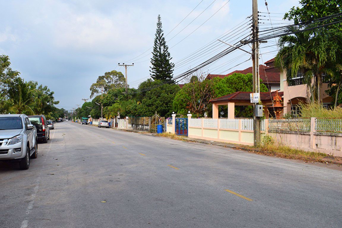 ขายถูกทาวน์เฮ้าส์-มระยองซิตี้ปาร์ค-rayong-city-park-village-36-ตรว-หน้ากว้าง-8-ม-ใกล้เซ็นทรัล