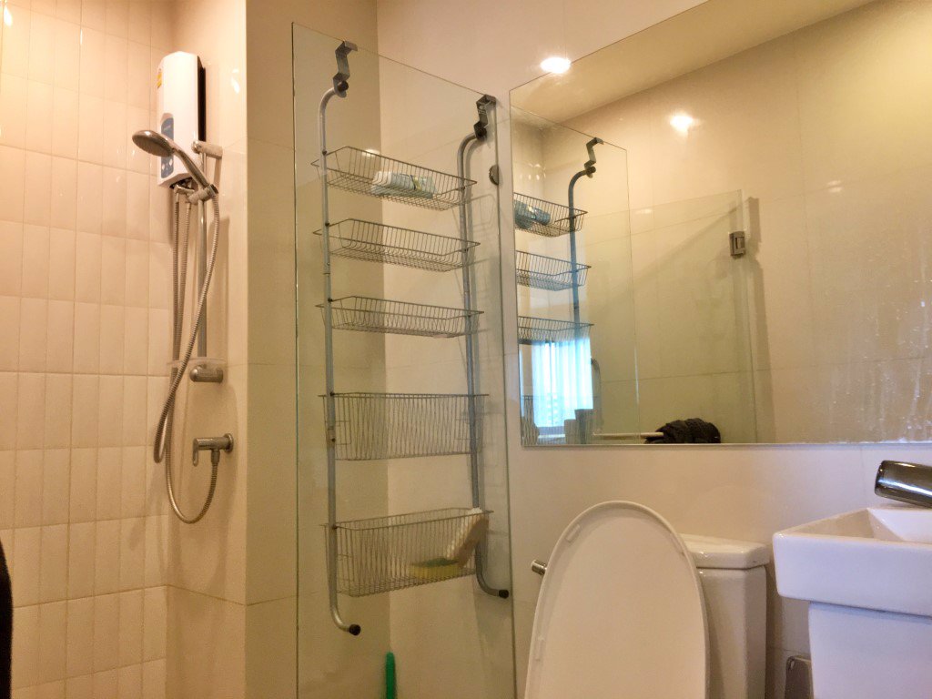 ให้เช่าถูก-คอนโด-life-asoke-35-ตรม-1-นอน-ชั้นสูง-ทิศตะวันออก-ตกแต่งเฟอร์ครบ-ทำเลดี-ติด-mrt-เพชรบุรี