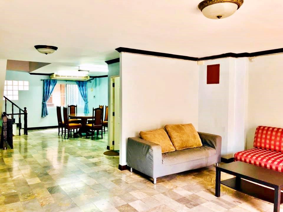 ให้เช่า-ทาวน์โฮม-royal-nakarin-villa-สุขุมวิท77-อ่อนนุช46-ตกแต่งใหม่-30ตรว-4นอน-ใกล้-bts-อ่อนนุช