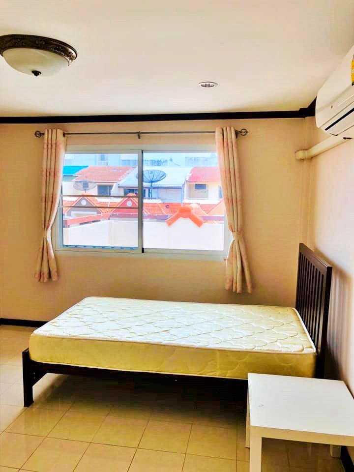 ให้เช่า-ทาวน์โฮม-royal-nakarin-villa-สุขุมวิท77-อ่อนนุช46-ตกแต่งใหม่-30ตรว-4นอน-ใกล้-bts-อ่อนนุช