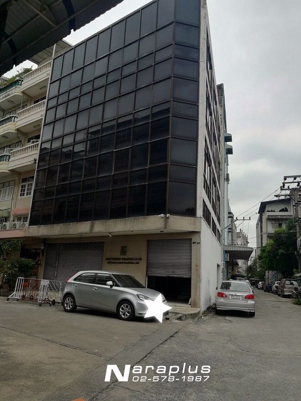 62112645-ให้เช่าอาคารพาณิชย์-4-ชั้นครึ่ง-หลังมุม-ขนาด-28-ตรว-ซอยสาธุประดิษฐ์-35