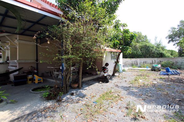 62112668-ขายถูกมาก-ขายขาดทุน-บ้านแฝดชั้นเดียว-มพฤกษ์ลดา-บางนา-ตราด-ขนาด-958-ตรว-หลังริม-