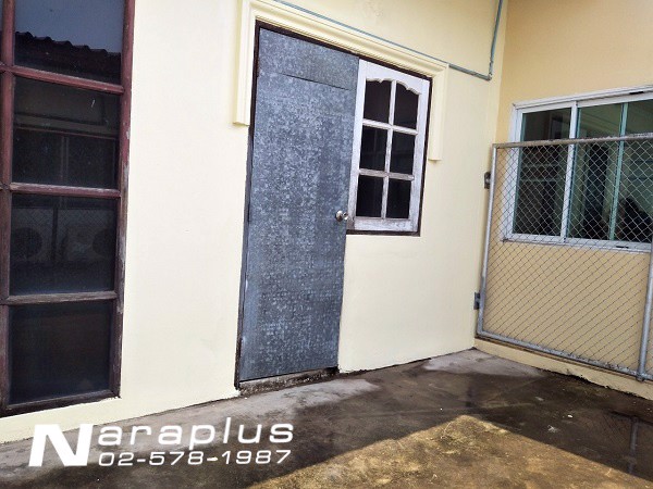 62092468-ขายอาคารพาณิชย์-2-ชั้น-หลังมุม-เนื้อที่-18-ตรว-หลังซีเกรท-อำเภอสูงเนิน