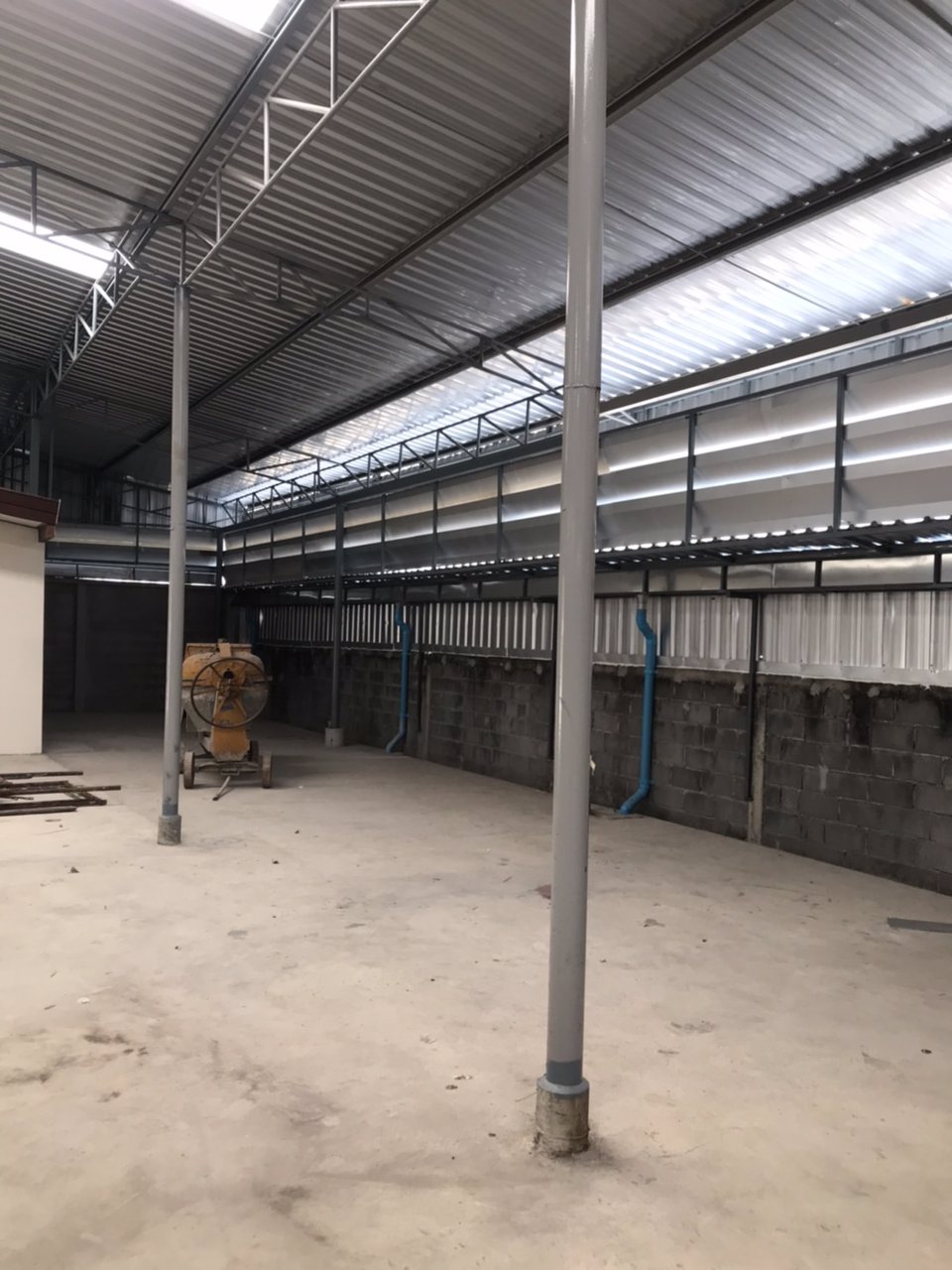 โกดังให้เช่าให้เช่าโกดังอยู่ถนนสุขาภิบาลสองใกล้สี่แยกประเวศ