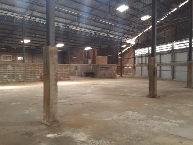 ขายโรงงานขายโกดังอยู่ติดถนนติวานนท์เนื้อที่5ไร่1งาน8ตารางวาตำบลบ้านกลางอำเมือง