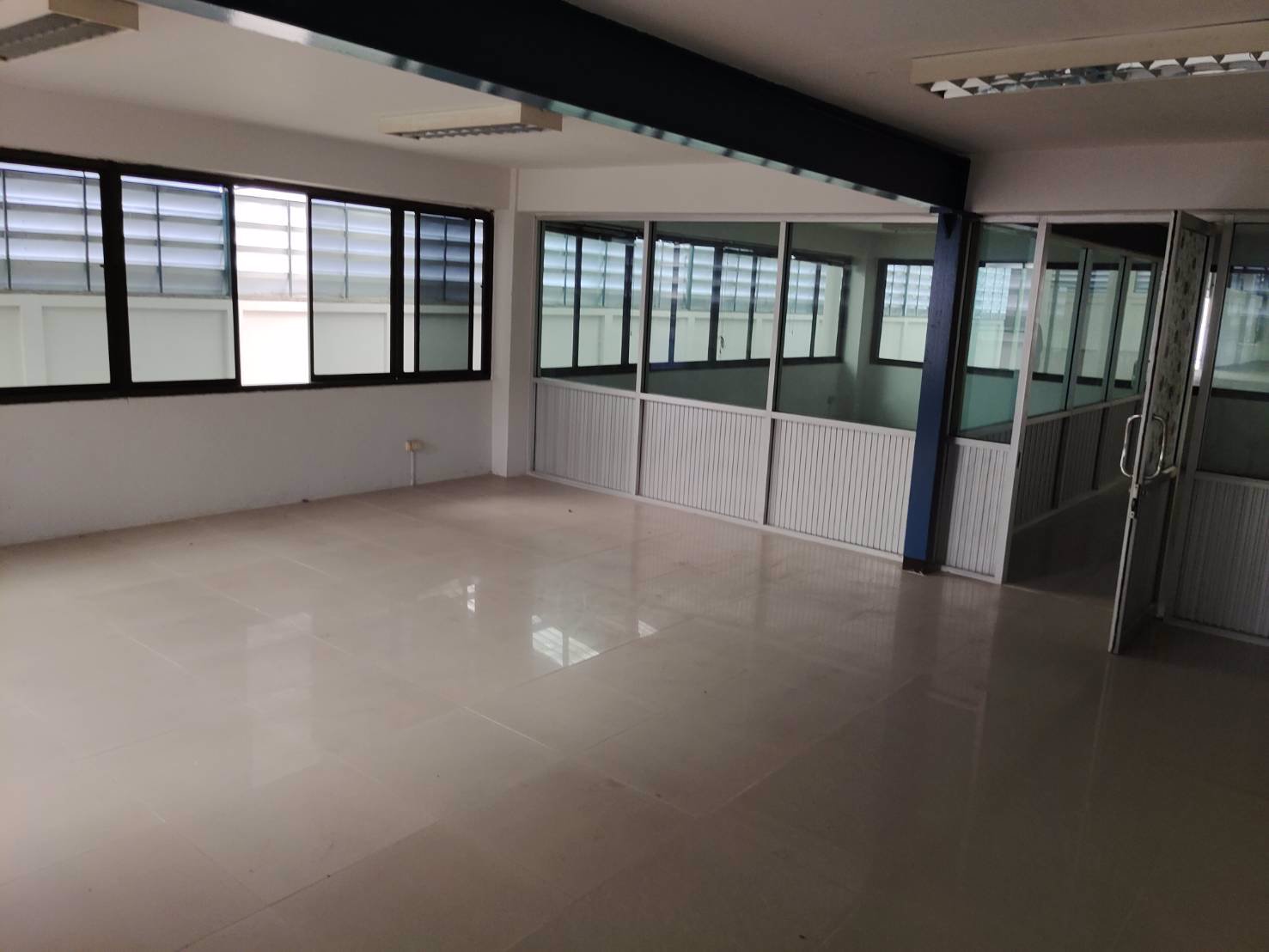 ให้เช่าอาคารโรงงาน-โกดังอยู่ถนนสุขุมวิทตำบลบางปู-อำเภอเมือง-จังหวัดสมุทรปราการ