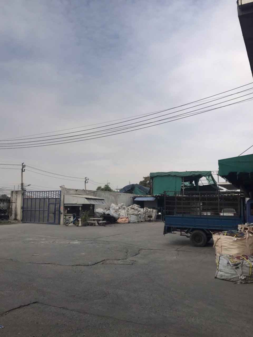 ขายอาคารโรงงาน-โกดังอยู่ถนนสุขุมวิทอำเภอเมืองจังหวัดสมุทรปราการเนื้อที่-6-ไร่