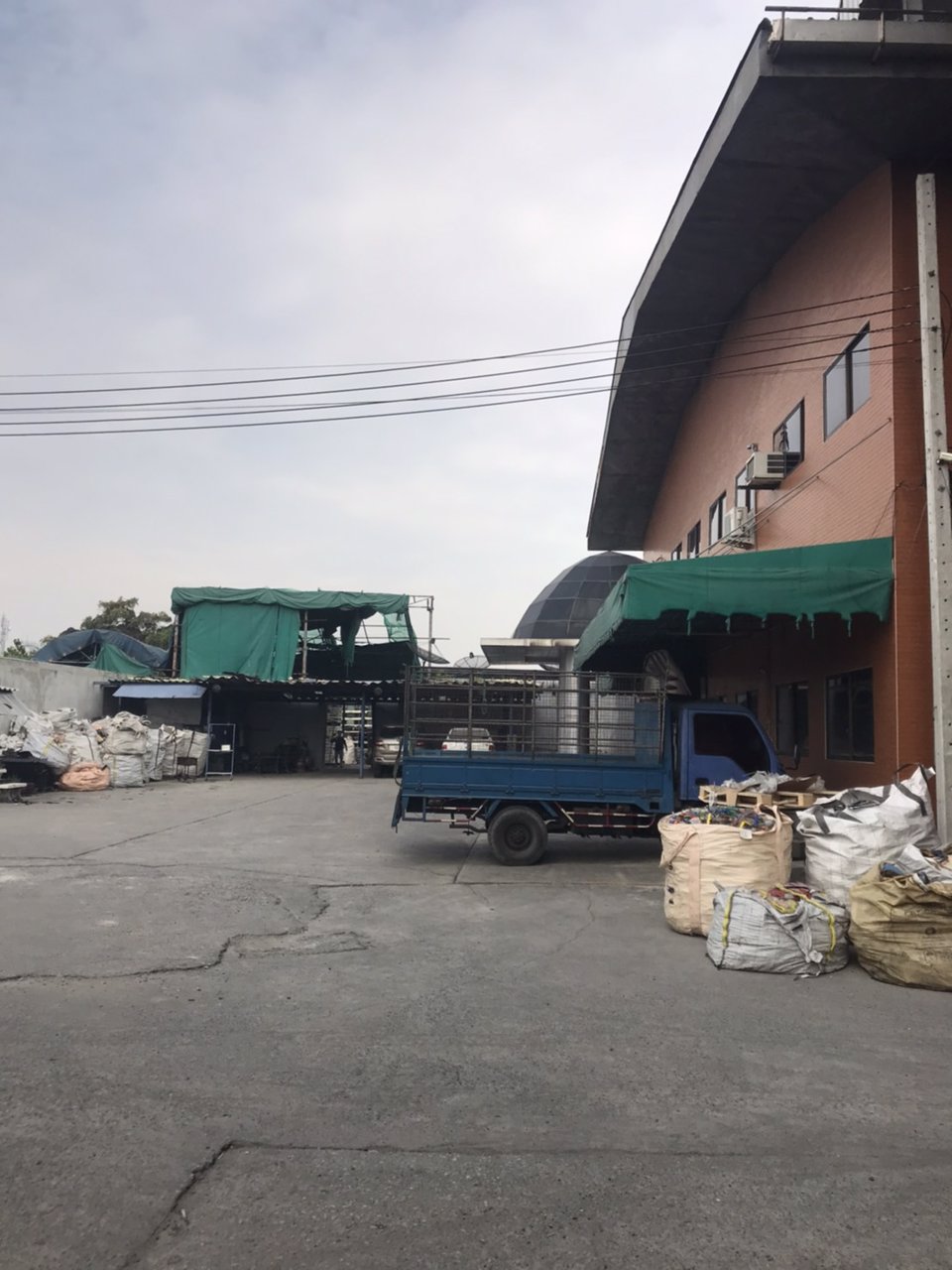 ขายอาคารโรงงาน-โกดังอยู่ถนนสุขุมวิทอำเภอเมืองจังหวัดสมุทรปราการเนื้อที่-6-ไร่