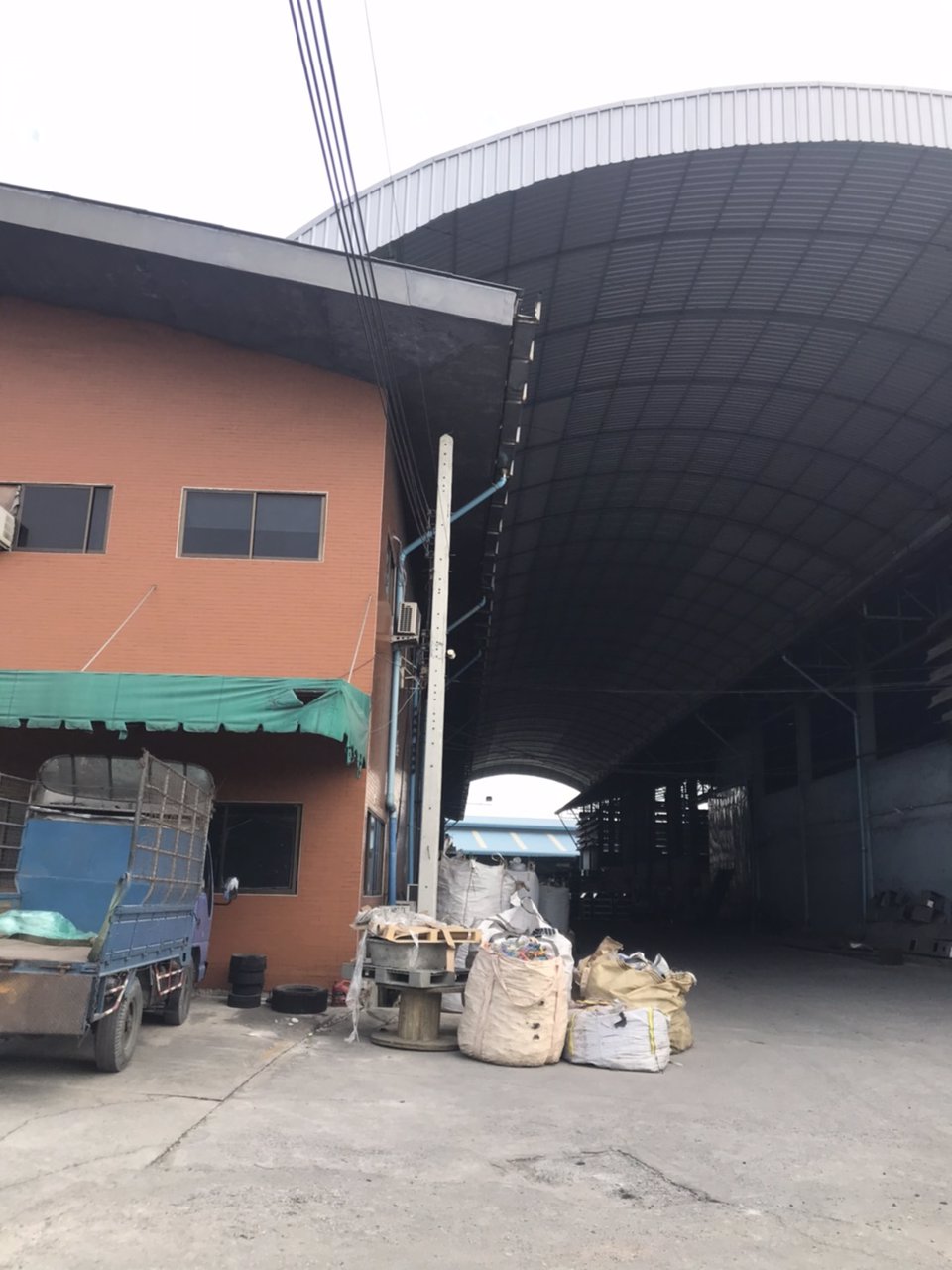 ขายอาคารโรงงาน-โกดังอยู่ถนนสุขุมวิทอำเภอเมืองจังหวัดสมุทรปราการเนื้อที่-6-ไร่