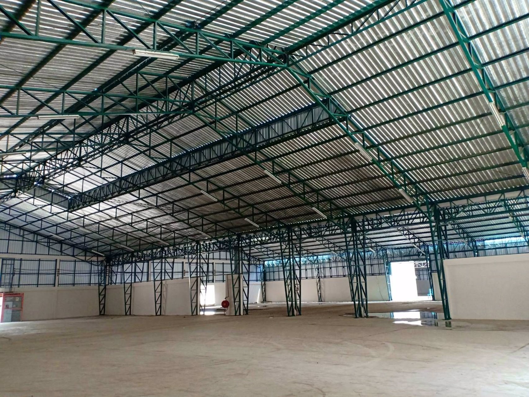 โรงงานให้เช่าโกดังให้เช่าอยู่ในนิคมบางชันถนนเสรีไทย-ถนนรามอินทราเขตมีนบุรีกรุงเทพมหานครมีออฟฟิศ