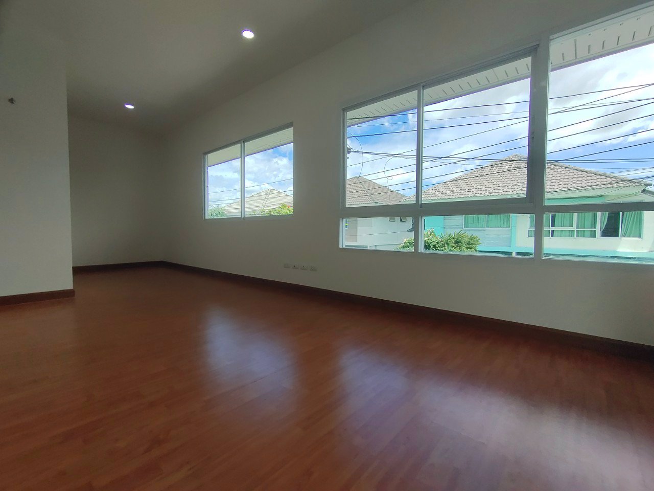 ขายถูก-บ้านแฝด-มเพอร์เฟคพาร์ค-พระราม5-บางใหญ่-3670-ตรว-เฟส-5-รีโนเวทใหม่