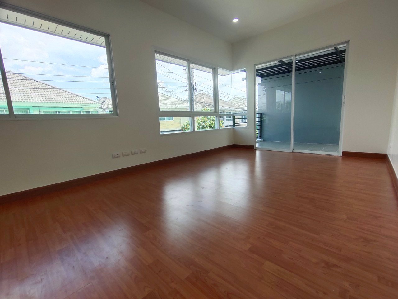 ขายถูก-บ้านแฝด-มเพอร์เฟคพาร์ค-พระราม5-บางใหญ่-3670-ตรว-เฟส-5-รีโนเวทใหม่