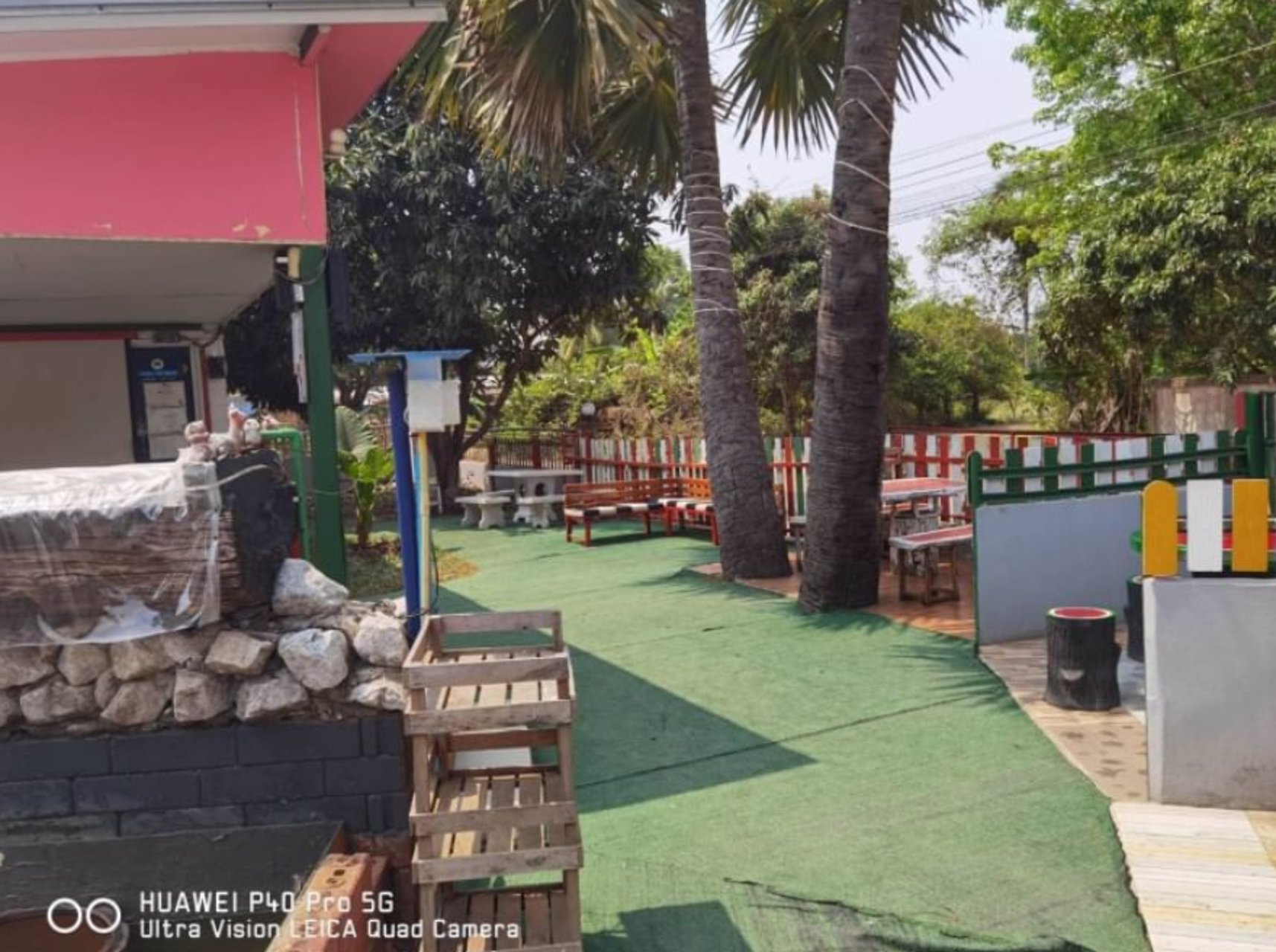 ขายบ้านพร้อมที่ดิน-รวมกิจการร้านอาหารมีลูกค้าประจำ