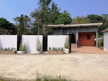 บ้านเดี่ยวชั้นเดียว-สไตล์โมเดิร์นลอฟท์-บางเสร่-ชลบุรี-เนื้อที่-85-ตารางวา