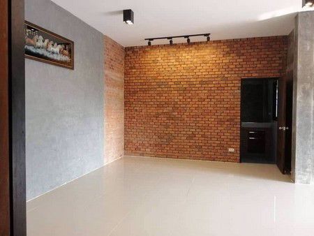 บ้านเดี่ยวชั้นเดียว-สไตล์โมเดิร์นลอฟท์-บางเสร่-ชลบุรี-เนื้อที่-85-ตารางวา