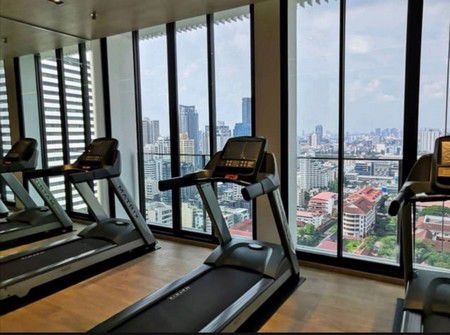 ขายดาวน์-คอนโด-noble-recole-สุขุมวิท-19-ชั้น-19-ห้องมุม-ด่วน-ก่อนโอน-ขาดทุนครึ่งหนึ่ง