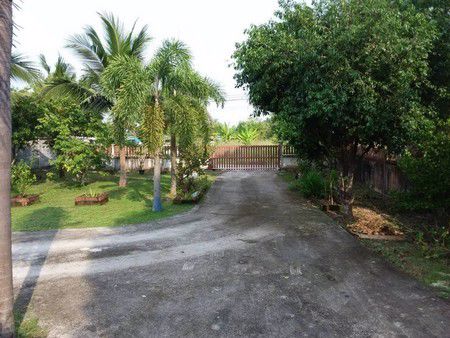 บ้านเดี่ยว-2-ชั้น-ใกล้ถนนใหญ่-4-เลน-อยู่ใกล้แยกทับมา-ระยอง-เนื้อที่-234-ตรวา