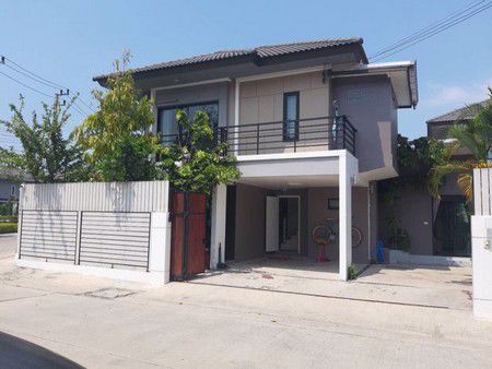 ขายบ้านพูลวิลล่า-สไตล์โมเดิล-5-นอน-5-น้ำ-บางละมุง-ชลบุรี-เนื้อที่-56-ตรว