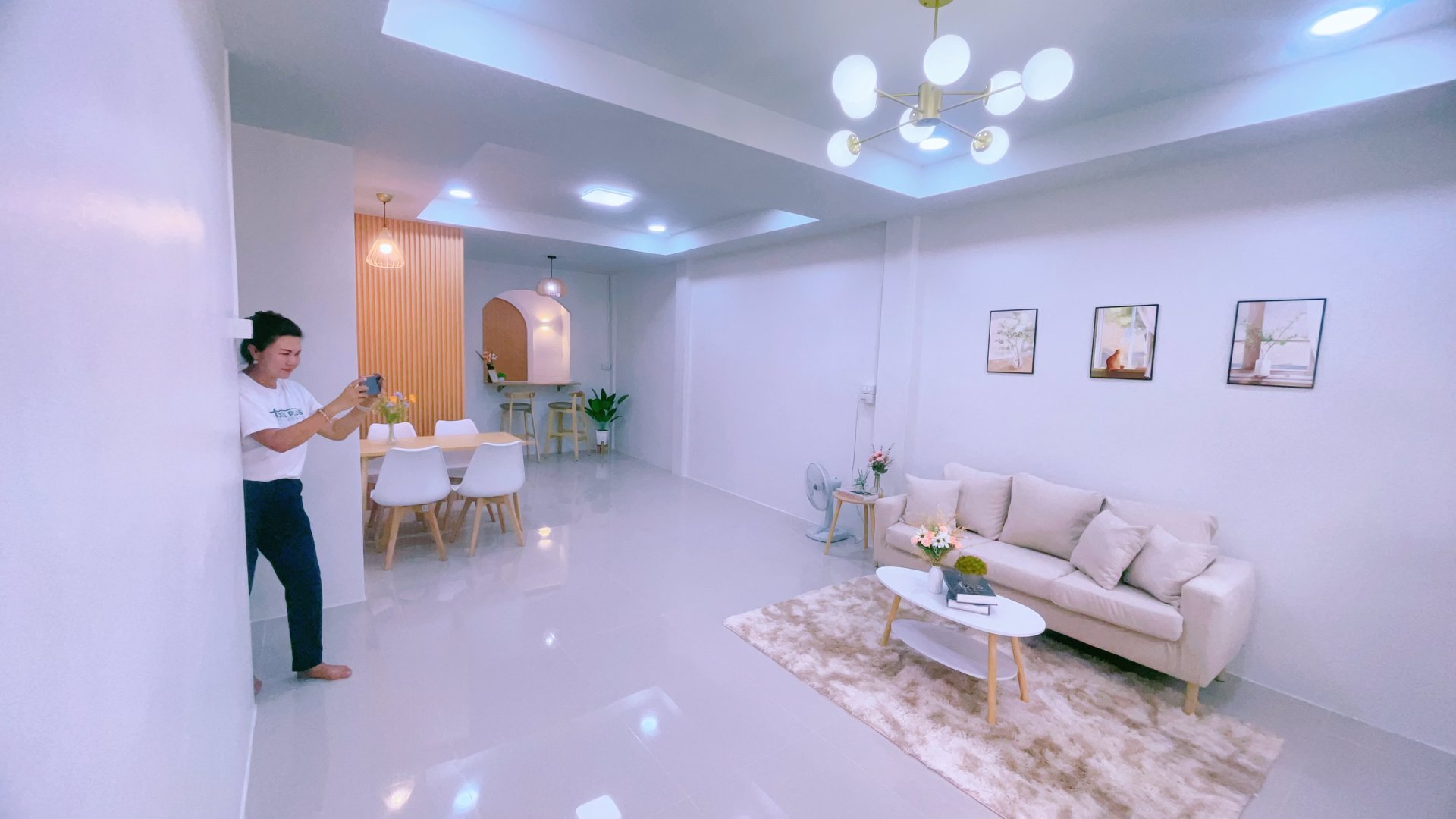 ทาวน์โฮมมินิมอลฉ่ำๆ-ฟรีเฟอร์ฯ-ราคาเบาๆ-ติดรถไฟฟ้า