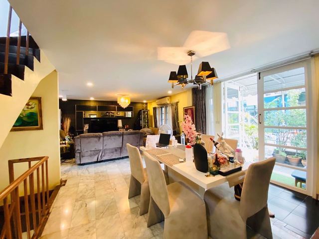 hs245ขายทาวน์โฮม-3-ชั้น-หมู่บ้านกรีนพีซ-ซอย-อารีย์สัมพันธ์-2-การเดินทางสะดวกไม่ไกลจากbts-อารีย์