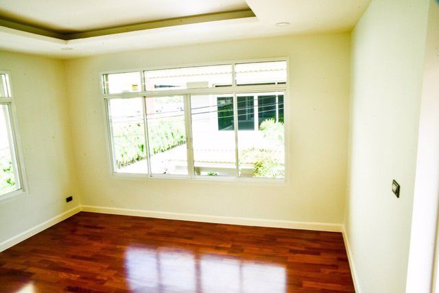 hr350ให้เช่าบ้านเดี่ยว-2-ชั้น-หมู่บ้านเคซี-เลควิว-รามคำแหง-118-วิวทะเลสาบ-ตกแต่งสวยพร้อมอยู่