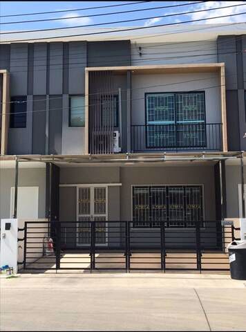 hr351ให้เช่าทาวน์เฮ้าส์-เดอะ-คอนเนค-พัฒนาการ-38-เฟอร์ครบพร้อมอยู่-การเดินทางสะดวกใกล้ทางด่วน