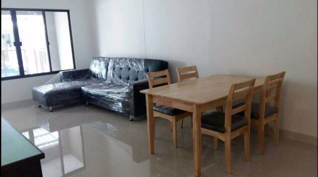 ให้เช่าทาวน์เฮ้าส์-2-ชั้น-หมู่บ้านพฤกษาวิลล์-73-ซอยพัฒนาการ-44-เดินทางสะดวกใกล้ทางด่วน