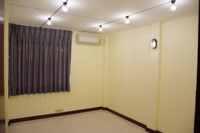 hr358ให้เช่าทาวน์เฮ้าส์-4-ชั้น-พื้นที่ใช้สอย-350-ตรม-ซอยสุขุมวิท-65-ไม่ไกลจากbtsเอกมัย-เหมาะอยู่อาศ