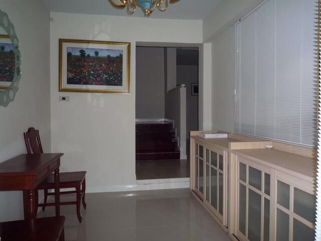 hr364ให้เช่าบ้านเดี่ยว-4-ชั้น-หลังมุม-ซอยสุขุมวิท-31-รีโนเวทใหม่ทั้งหลัง