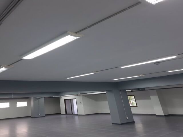 bs334ให้เช่าพื้นที่สำนักงาน-350-ตารางเมตร-ย่านรัชดา-เดินทางสะดวกใกล้mrtพระราม-9