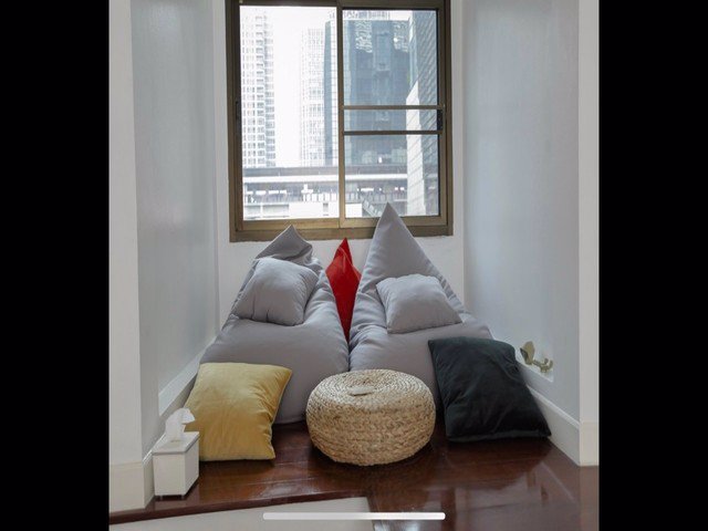 bs341เซ้งโฮสเทล-ห่างbtsเพลินจิตเพียง-200-เมตร-ตกแต่งไว้ครบแล้ว-มีฐานลูกค้าดำเนินกิจการต่อได้ทันที