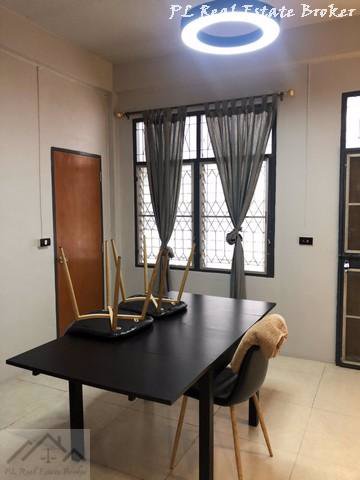 hr394ให้เช่าทาวน์โฮม-2-ชั้นหลังริม-รีโนเวทใหม่-หมู่บ้านอยู่เจริญ-29-เดินทางสะดวกใกล้-mrt-ห้วยขวาง