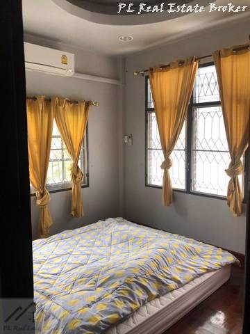 hr394ให้เช่าทาวน์โฮม-2-ชั้นหลังริม-รีโนเวทใหม่-หมู่บ้านอยู่เจริญ-29-เดินทางสะดวกใกล้-mrt-ห้วยขวาง