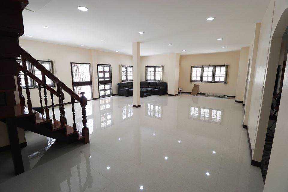 hr395ให้เช่าบ้านเดี่ยว-2-ชั้น-ย่านรามคำแหง-ใกล้เดอะมอลล์บางกะปิ-รีโนเวทใหม่-เหมาะทำเป็นโฮมออฟฟิศ