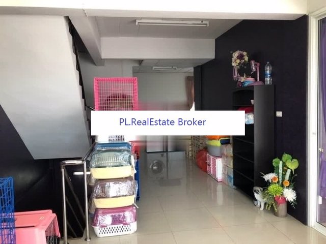 bs354ให้เช่าอาคารพาณิชย์-3-คูหาสี่ชั้น-พื้นที่ใช้สอย-700-ตรมติดกับถนนสายไหม-เหมาะทำเป็นโชว์รูม-ร้าน