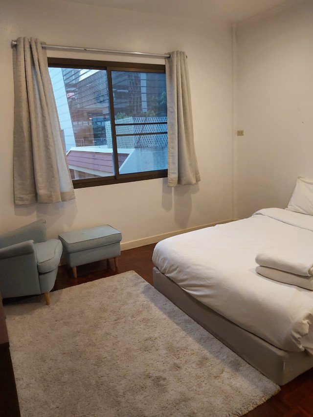 bs370ให้เช่าทาวน์เฮ้าส์-พื้นที่ใช้สอย-200-ตรม-ห่างbtsเพลินจิตเพียง-200-เมตร-เหมาะทำเป็นairbnb