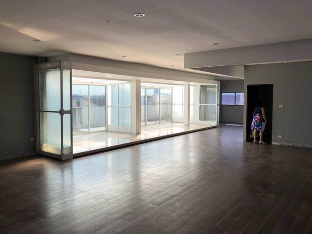 bs372ขายและให้เช่าออฟฟิศ-4-ชั้น-พร้อมโกดังเก็บสินค้า-ติดถนนกรุงเทพกรีฑา