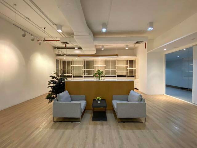 bs383ให้เช่าพื้นที่สำนักงาน-365-ตรม-อาคารชำนาญเพ็ญชาติ-ตกแต่งเฟอร์ครบ-เดินทางสะดวกใกล้-mrtพระราม-9