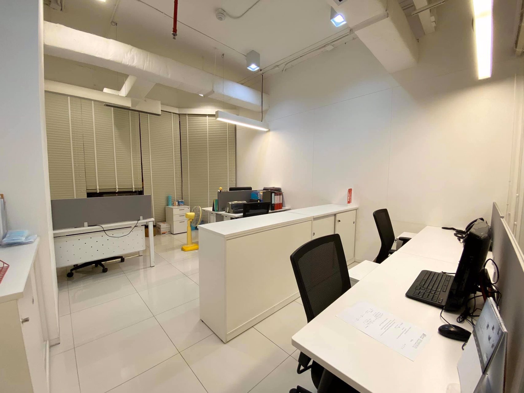 bs383ให้เช่าพื้นที่สำนักงาน-365-ตรม-อาคารชำนาญเพ็ญชาติ-ตกแต่งเฟอร์ครบ-เดินทางสะดวกใกล้-mrtพระราม-9