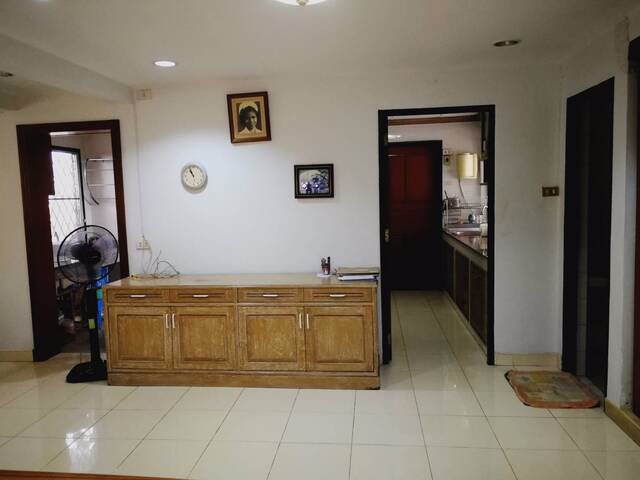 hr422ให้เช่าบ้านเดี่ยวเล่นระดับ-3-ชั้น-หมู่บ้านธันธวัช-5-วัชรพล-เดินทางสะดวก